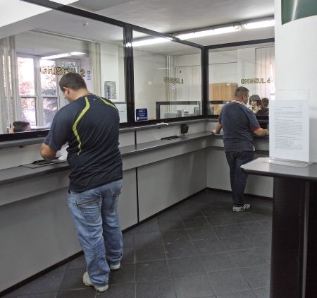 Un debitor din cinci are restanţă la bancă