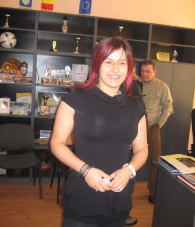 „Arunc ciocanul şi pe izlaz, la ţară”