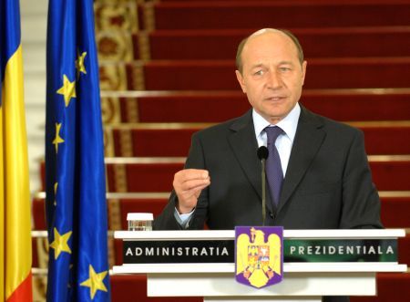 Băsescu preferă Dacia în loc de SUA