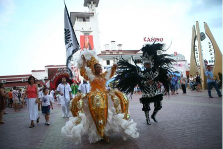Carnavalul de la Rio s-a mutat la Mamaia