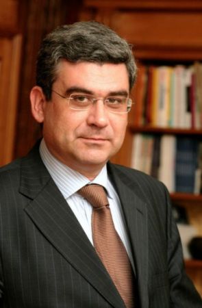 Franţa, criticul cordial al României