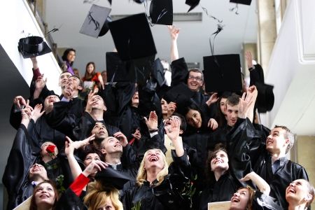 Rată de eşec de 70% în rândul aspiranţilor la Baroul Bucureşti