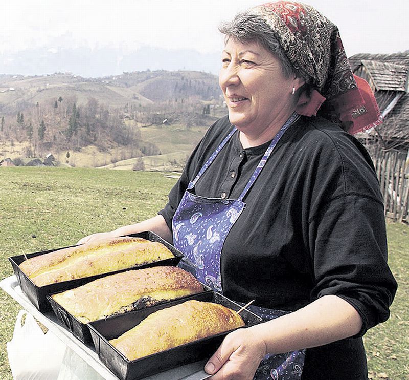 Paştele la Paris, mai ieftin decât la mănăstirile Moldovei