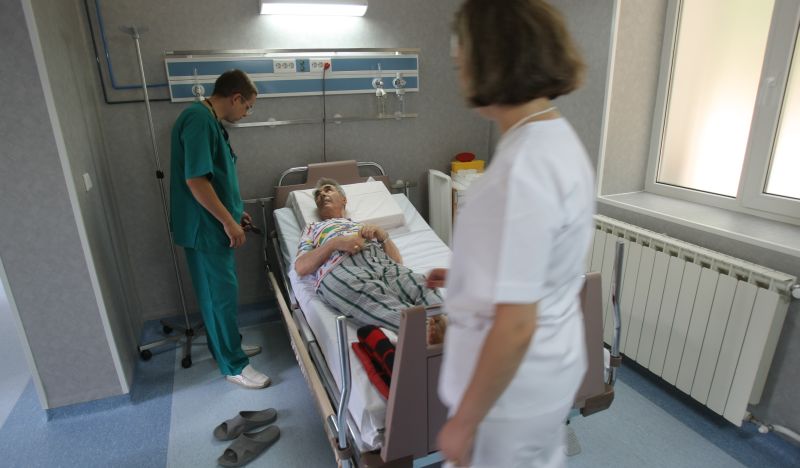 Plăţi suplimentare la medici şi în spitale, de la 1 iulie 2010