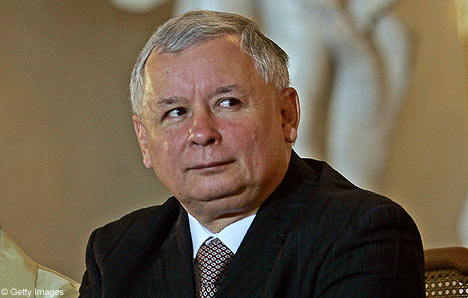 Fratele lui Kaczynski candidează la prezidenţiale
