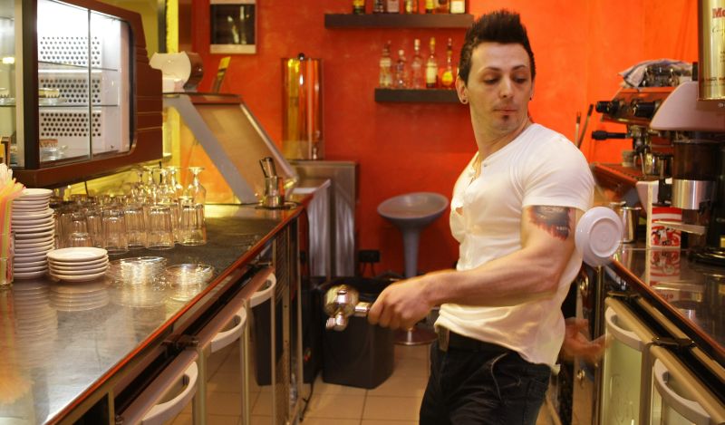 Mondialul de pictat în cafea