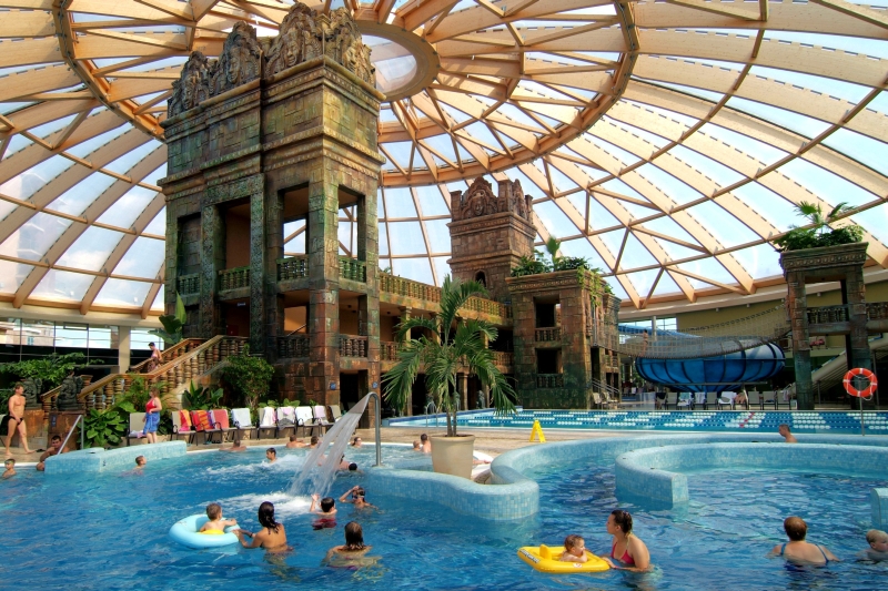 Oferte pentru români la aqua-parcurile ungureşti