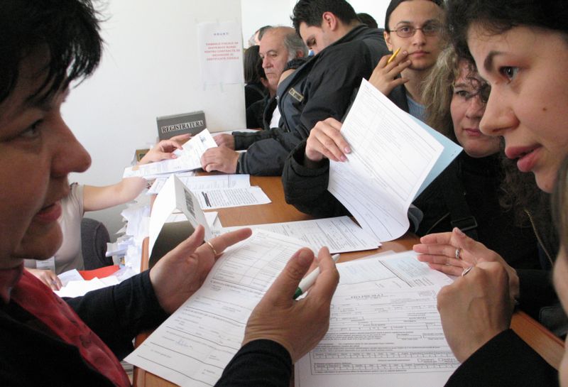 Relaţia idilică dintre Fisc şi contribuabili