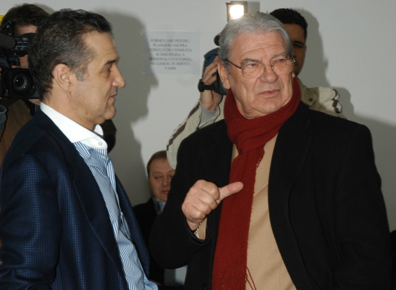 Ienei: „Anunţurile lui Gigi sunt absolut aiurea”