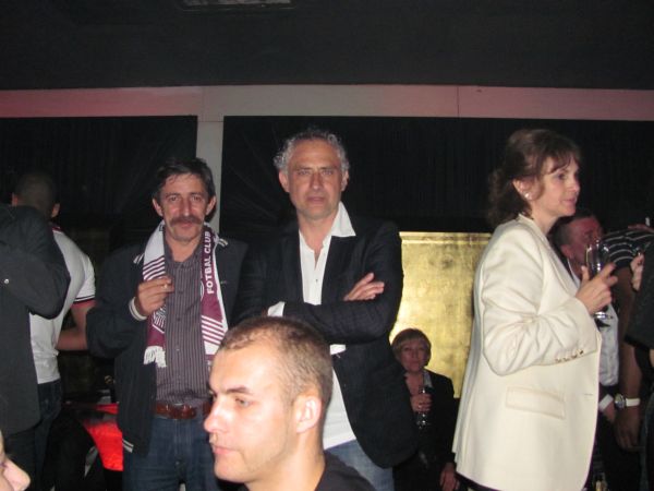 "Mandorlini rămâne"
