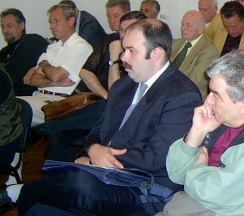 Angajaţii CNSAS, plagiaţi în masă de un istoric ieşean