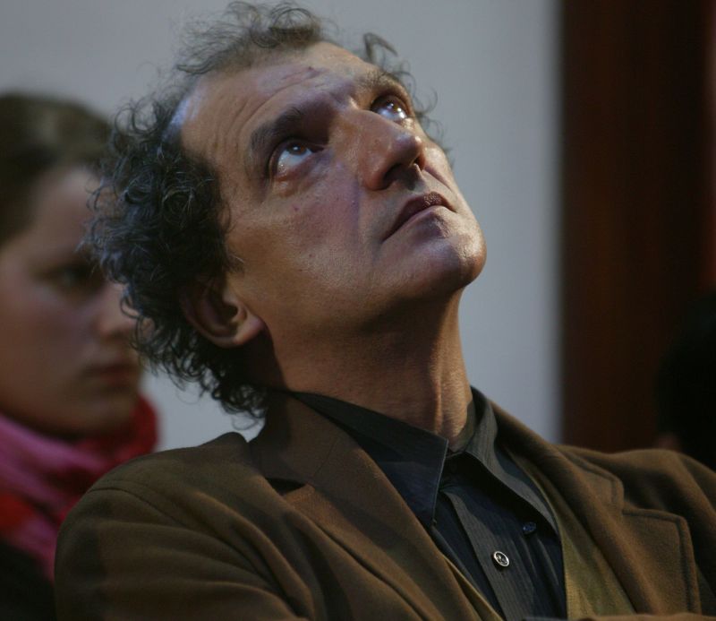 „Anselmo”, debutul dramaturgic al comediantului Mihai-Gruia Sandu