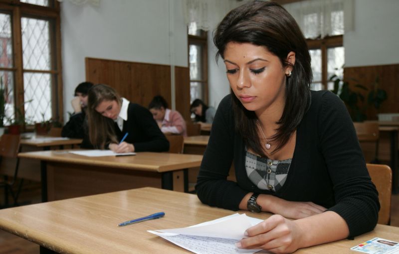 BAC 2010 la limba şi literatura română. Vezi subiectele şi baremul!