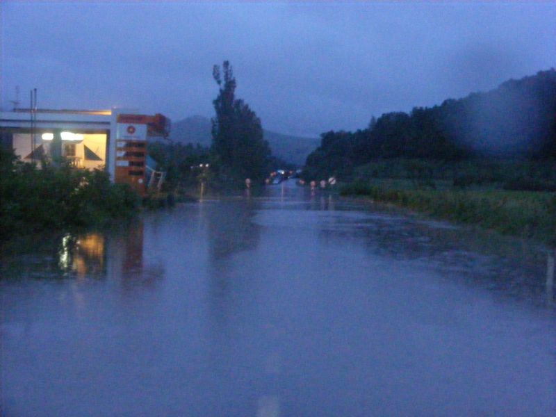 Inundaţii Masive La Huedin Si Pe Dn1 Evenimentul Zilei