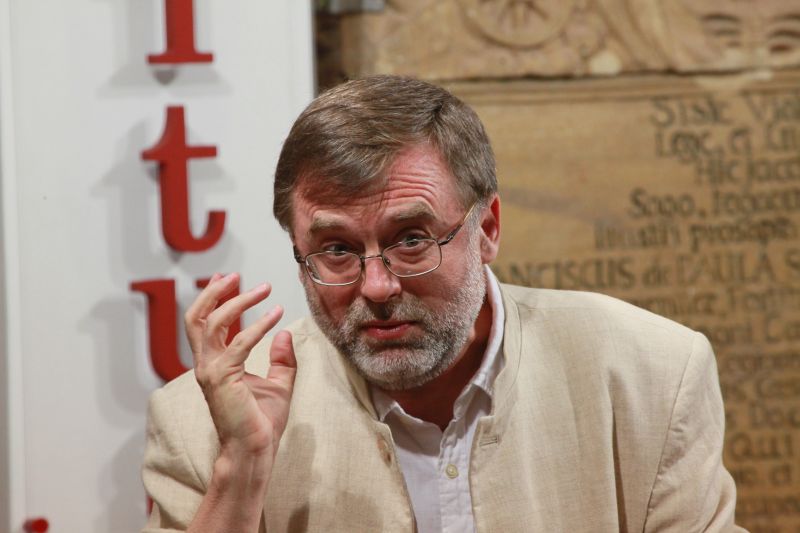 Matei Vişniec: “Publicul este cel violat de mizeriile lumii”