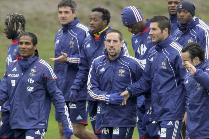 Revin blaturile la Mondiale?