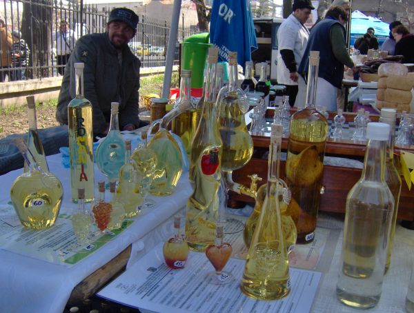Târg de produse tradiţionale în Bucureşti