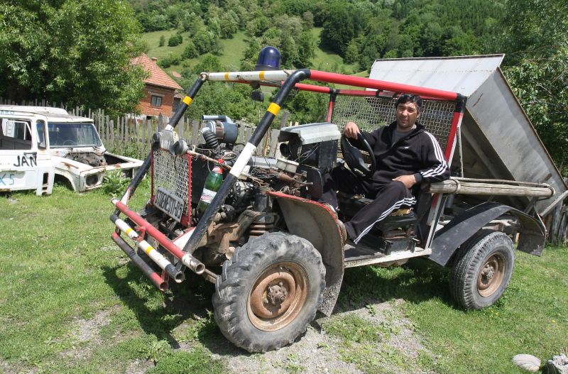 Traşcareta, maşina agricolă care a tras caii pe dreapta