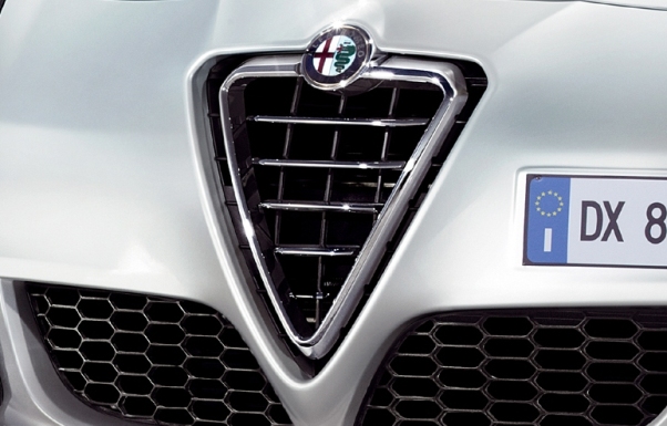 Alfa Romeo trece la cutia de viteze de tip DSG