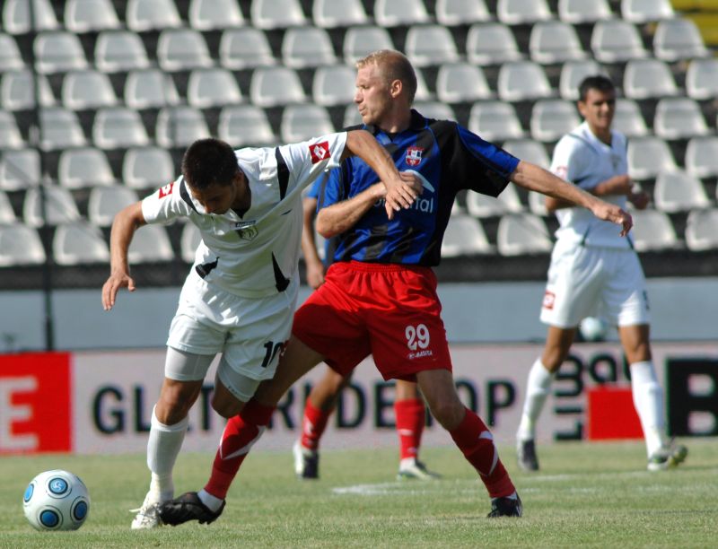 Dorinel Munteanu i-a stricat debutul lui Tibor Selymes
