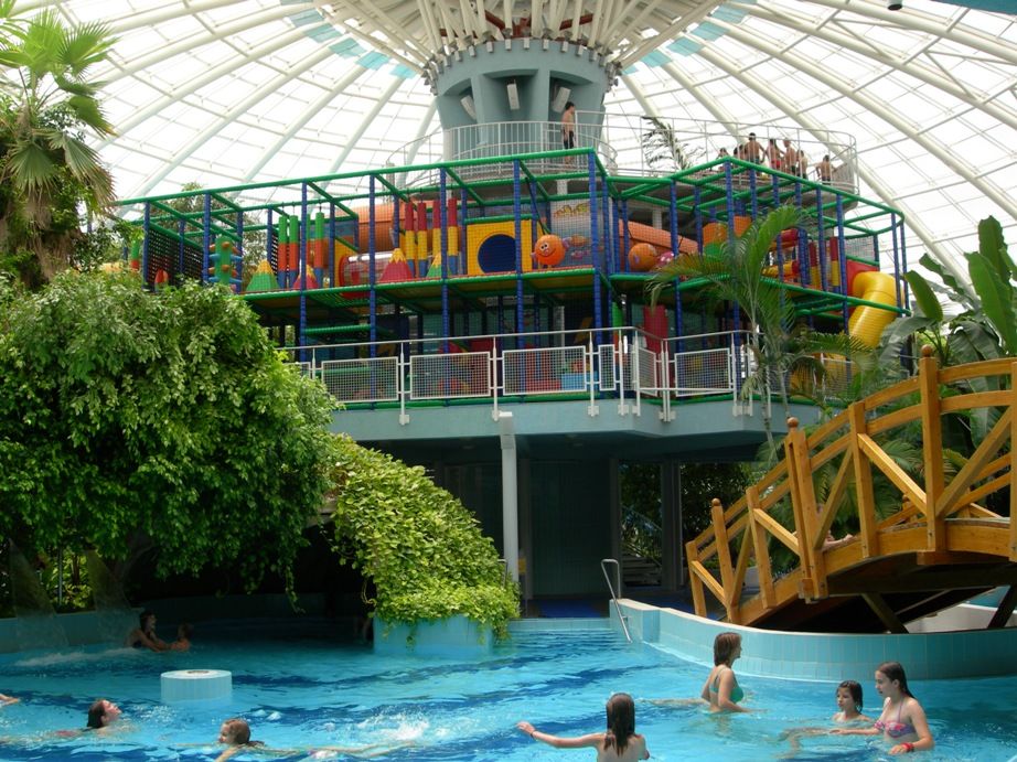 Nopţi albe la Aquaticum Debrecen