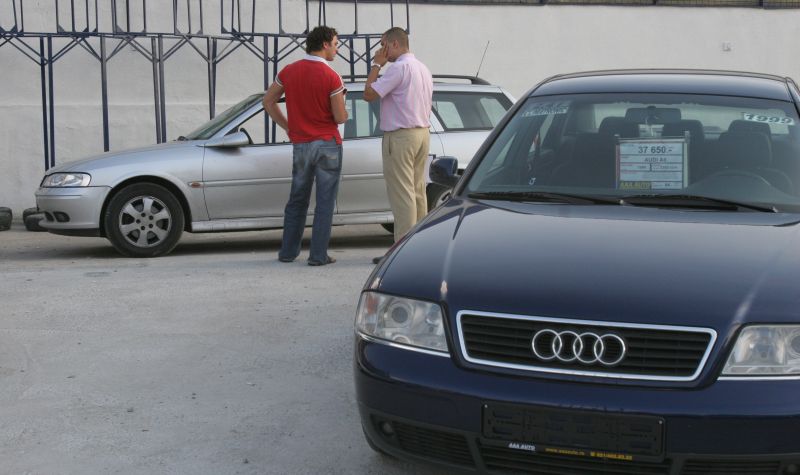 Ratele la maşină au TVA de 24% numai din luna iulie