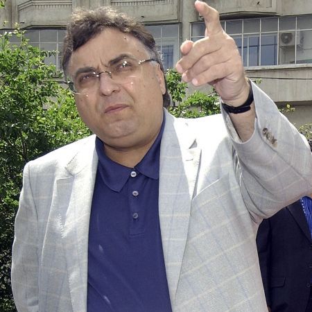 Adamescu ar putea cumpăra 50% din acţiunile României Libere
