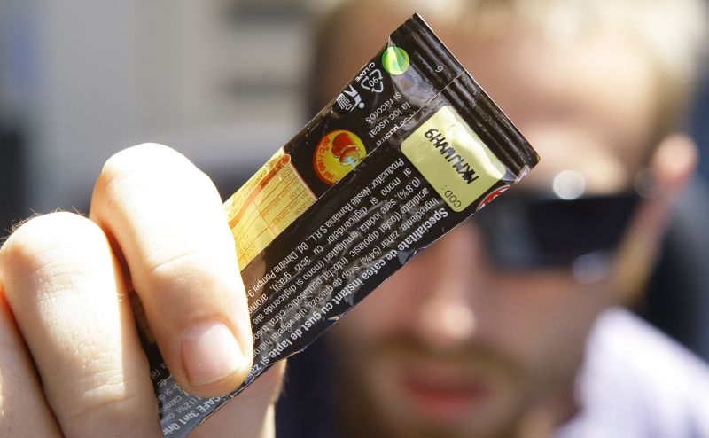 Consumator Nescafe: "M-au anunţat că am câştigat după o lună"