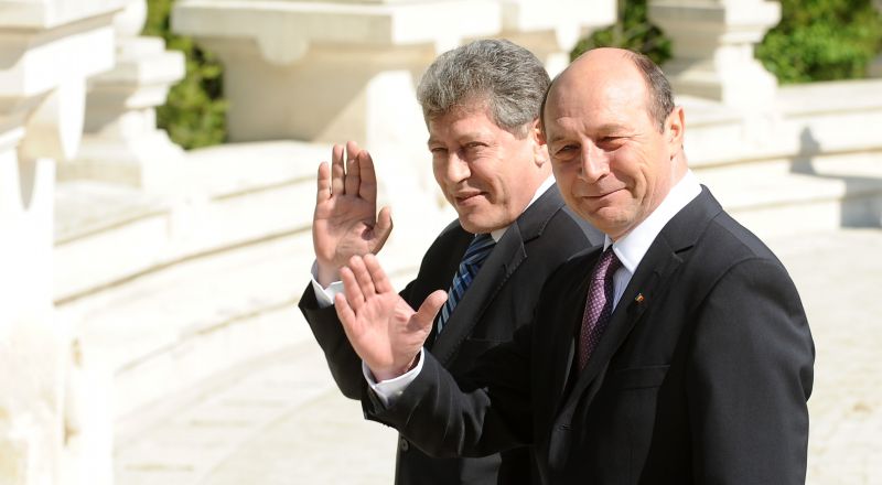 Dezbatere evz: Moldovenii intră pe uşa din dos în UE, cu ajutorul României?