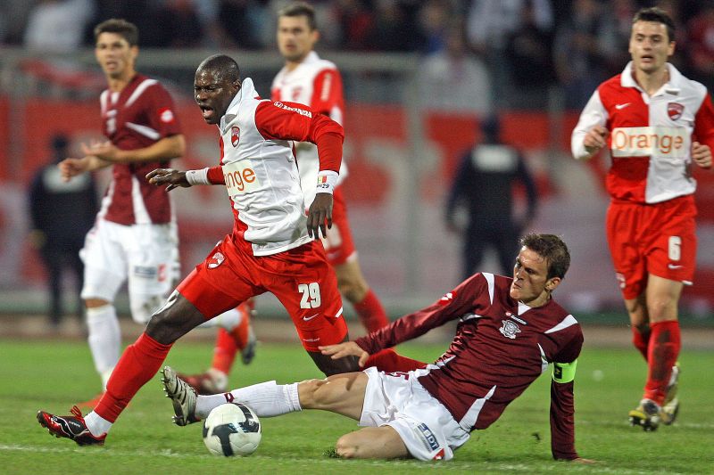 Dinamo - Rapid 3-2. "Câinii roşii" au revenit de la 0-2!