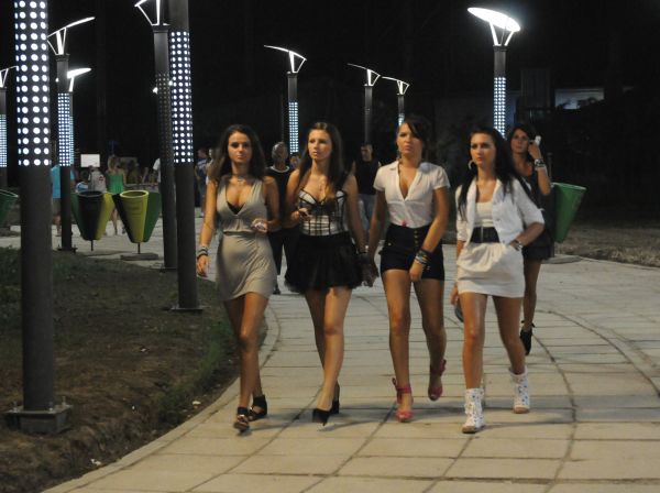 Ideea lui Radu Mazăre pentru turism pe litoralul românesc: să-i atragem pe arabi şi ruşi cu fete frumoase