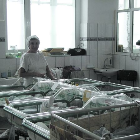 Spitalele din Bucureşti, luate la puricat după tragedia de la Maternitatea Giuleşti