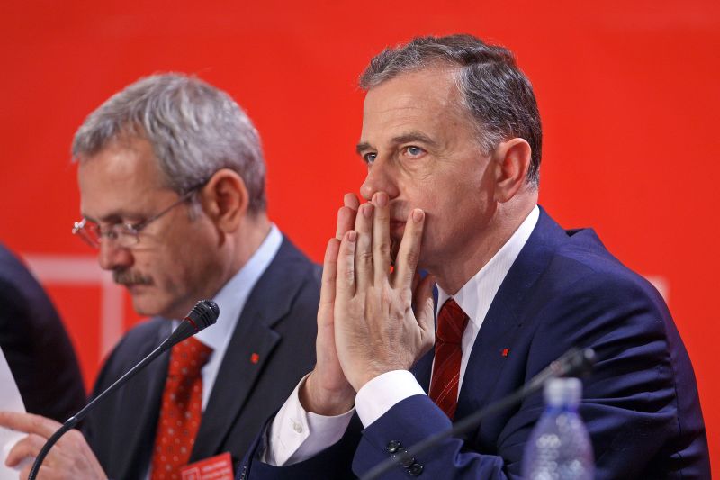 Victor Ponta i-a tăiat microfonul lui Geoană