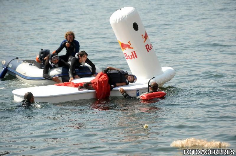 Accident la Red Bull Flugtag | VIDEO