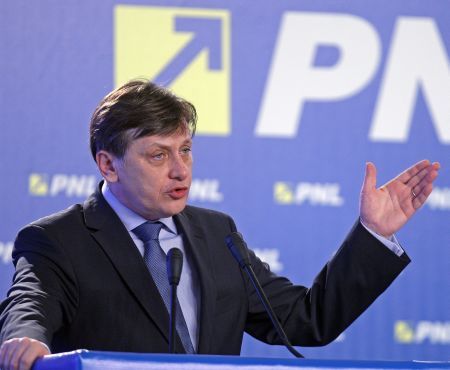 Antonescu cere moţiune de cenzură: "UDMR va avea votul de aur"