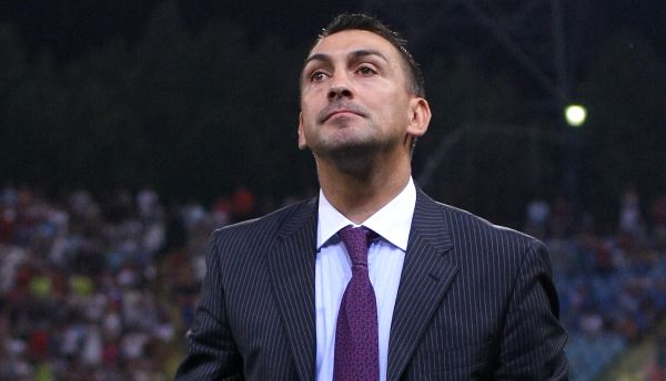 Apune Steaua lui Ilie Dumitrescu?
