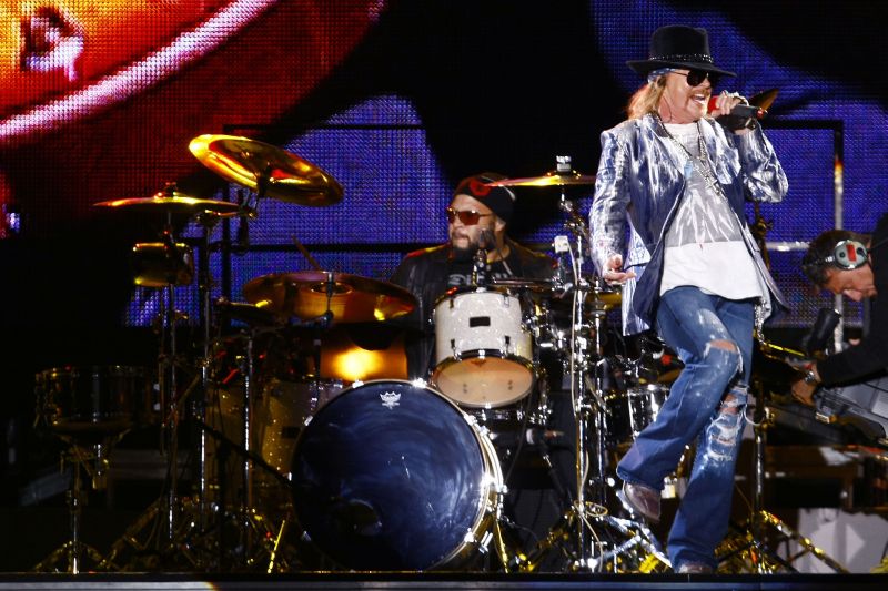 Axl Rose nu-i Guns N’Roses