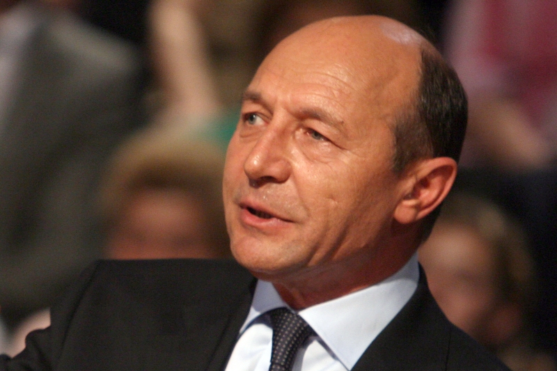 Băsescu: "guvernul francez acţionează în afara condiţiilor unui stat european"