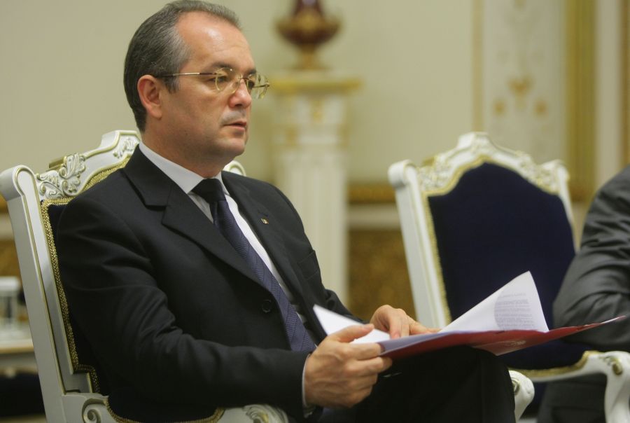 Boc, către românii din SUA: "Am putea ieşi din criză şase luni mai târziu decât restul ţărilor"