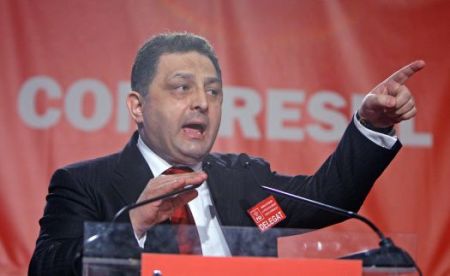 Cui îi e frică de Traian Băsescu? Lui Vanghelie, nu