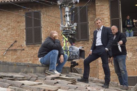 Cum trăiesc adevăraţii "James Bond"