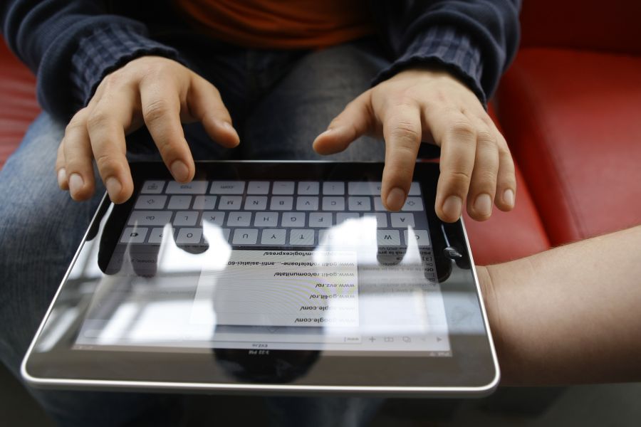 Cum vor arăta telefoanele Facebook