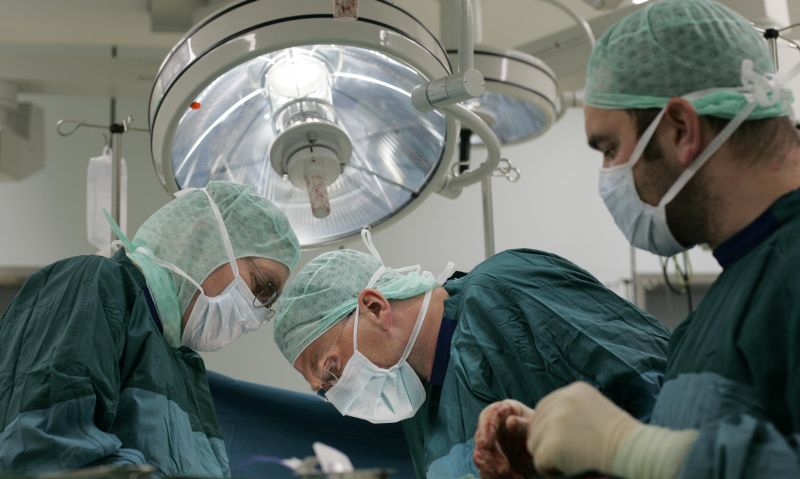 Exodul medicilor români în Marea Britanie. "Nu avem nicio speranţă în România"