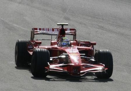 Ferarri "fură" oameni de la Red Bull