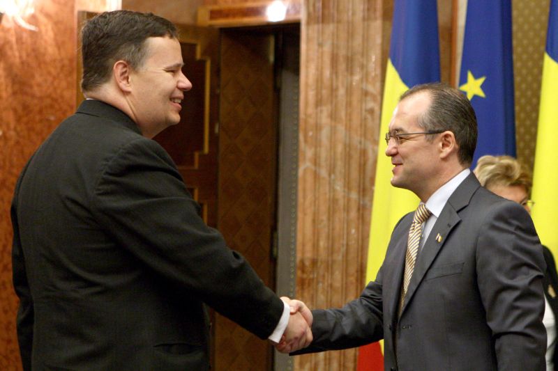Instituţiile de stat, obligate să achite facturile către firme în cel mult două luni