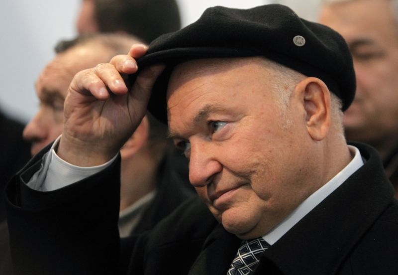 Kremlinul a scăpat de Lujkov, primarul oligarh