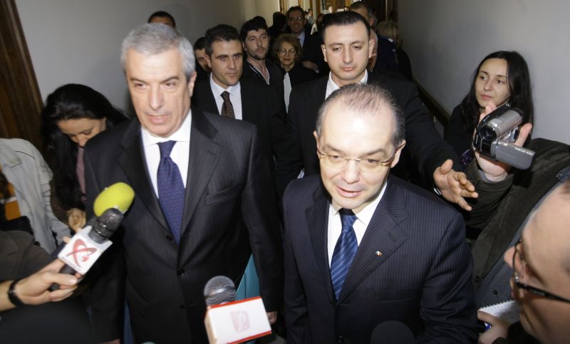 Procesul premierilor în cazul "Sterling". Instanţa: "Boc nu a folosit termenul de «hoţ» în sensul dreptului comun"