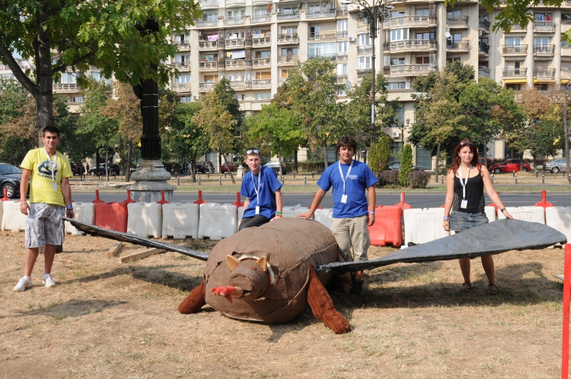 Sicriul de la "Ţepeş Airlines" survolează Dâmboviţa