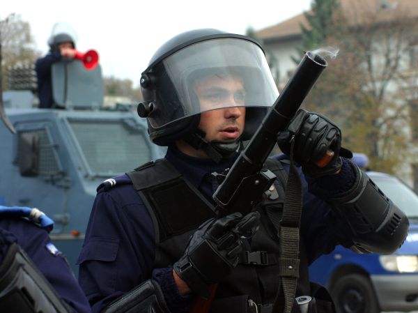 Agresorii tânărului din Glina, acuzaţi de omor calificat