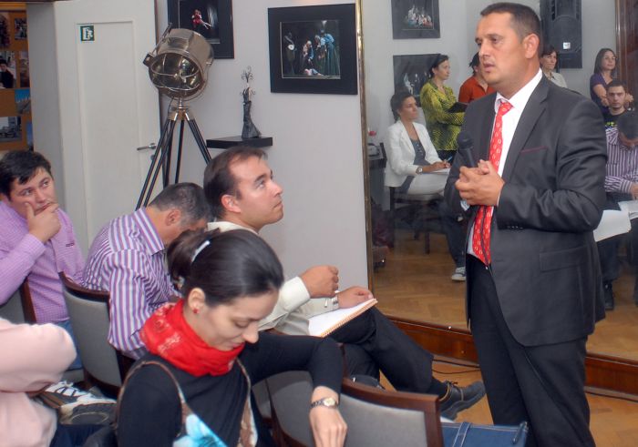 Avocaţii, despre modificările la Ordonanţa 50: Băncile să nu se îmbete cu apă rece